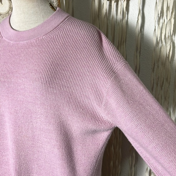 Lululemon. Pink Merino Wool Ribbed Crewneck Sweater - Picture 4 of 14